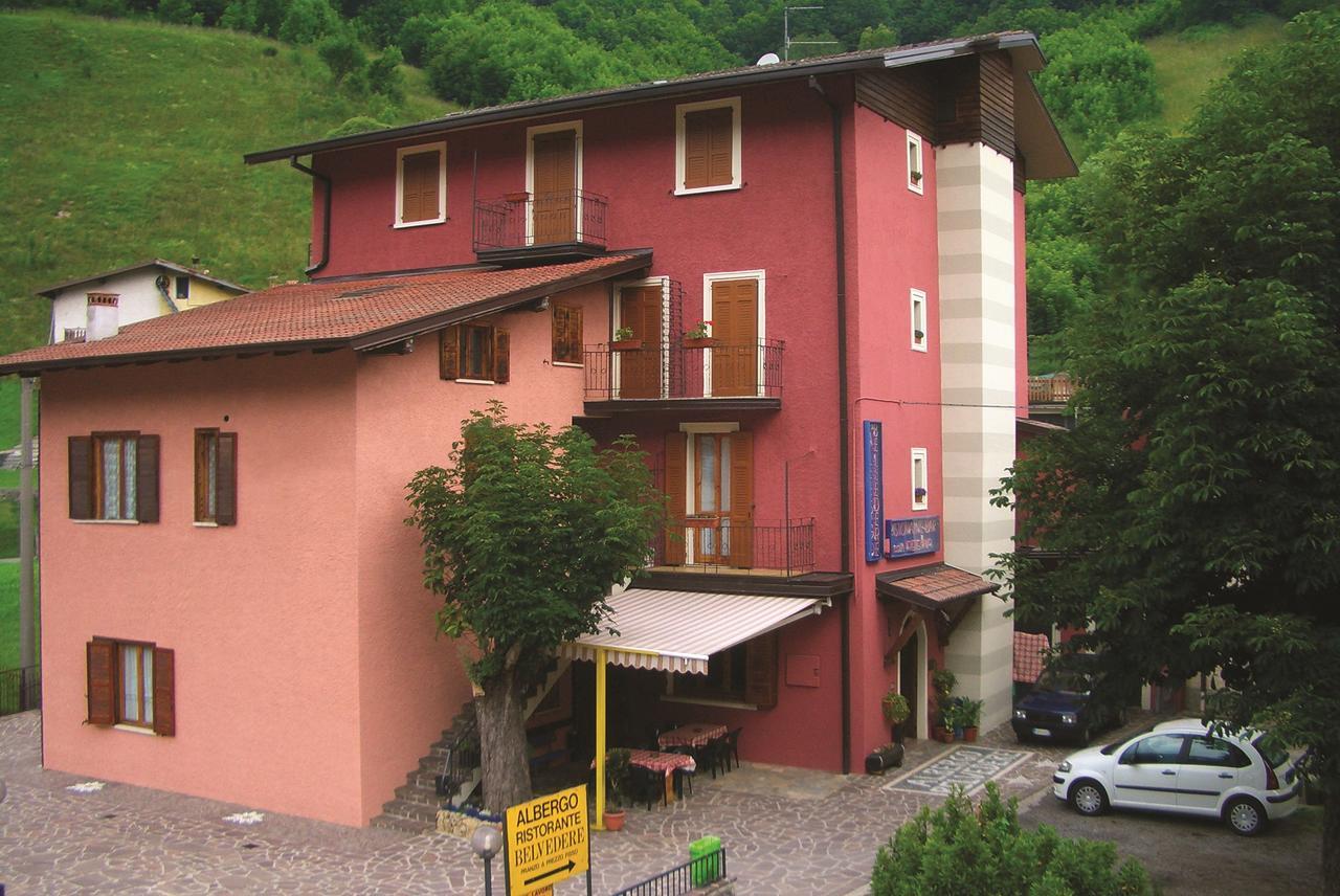 Albergo Belvedere Collio Exterior foto